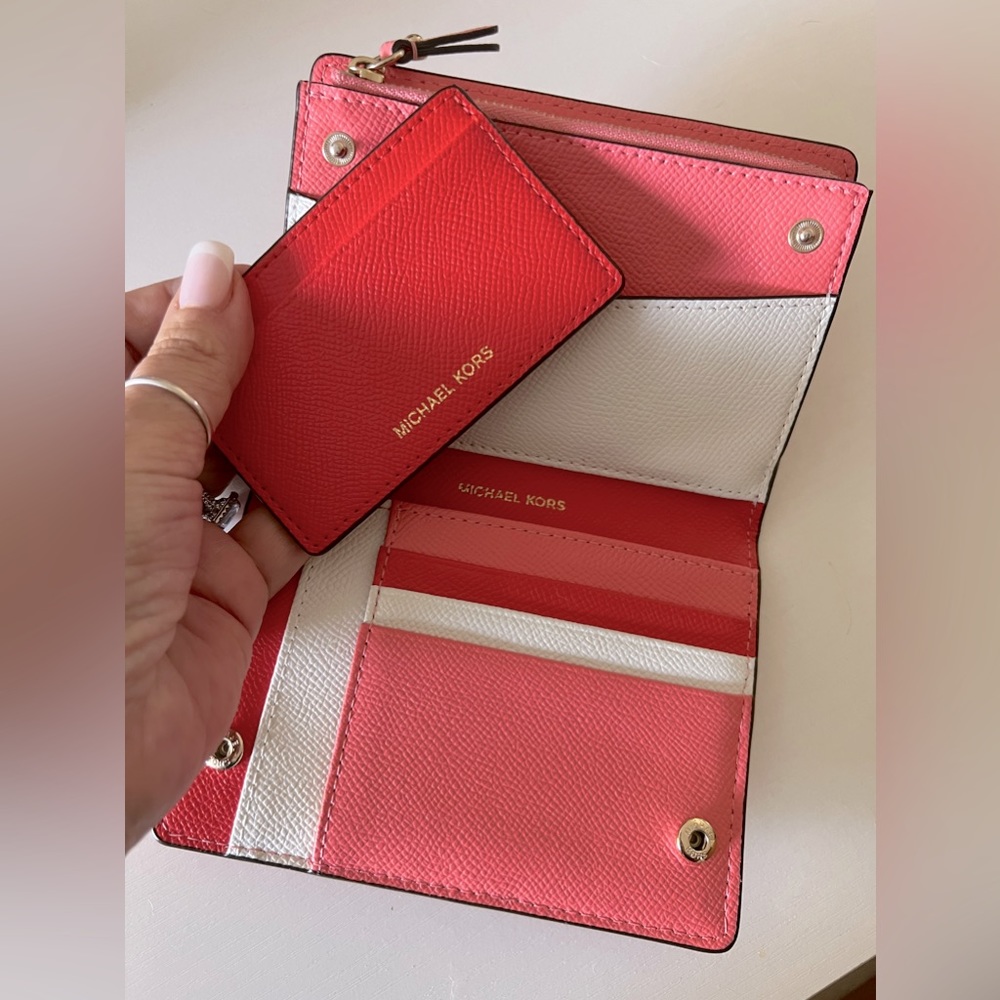 MICHAEL KORS Versatile Color Block Saffiano Leather Wallet With Card Holder